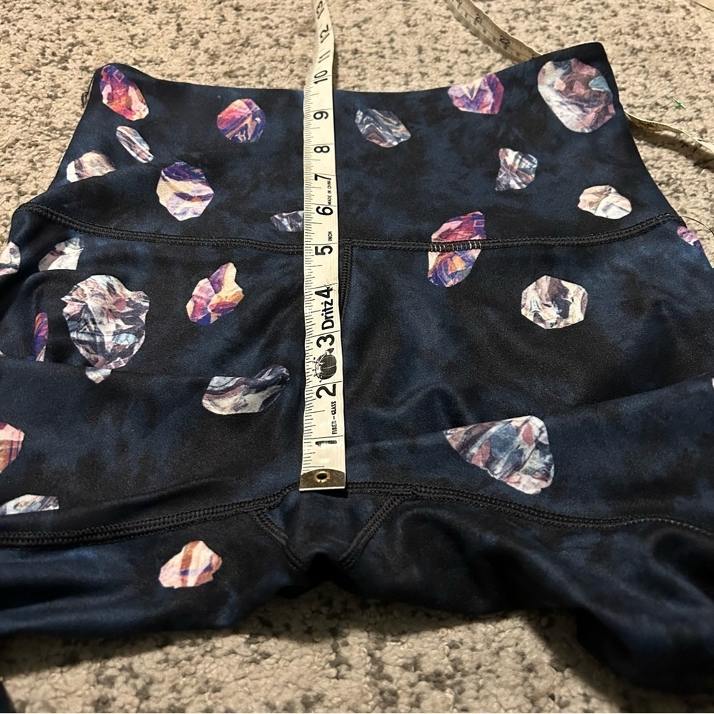 NWT Peloton Asteroid High Waisted Reversible Leggings Size Small - Picture 7 of 9